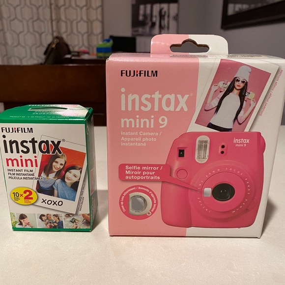 *SOLD* Instax Mini 9 + Twin Pack Film *NWT* - Picture 1 of 7